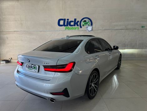 BMW 330i Sport 2.0 TB 16V 4p