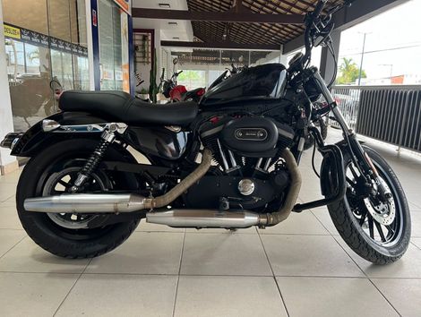 Harley XL 883 R