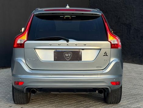 Volvo XC 60 T-5 R-DESIGN 2.0 FWD 5p