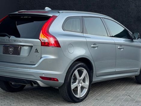 Volvo XC 60 T-5 R-DESIGN 2.0 FWD 5p