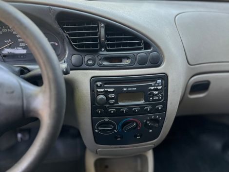 Ford Fiesta CLX 1.4i 16V 3p e 5p