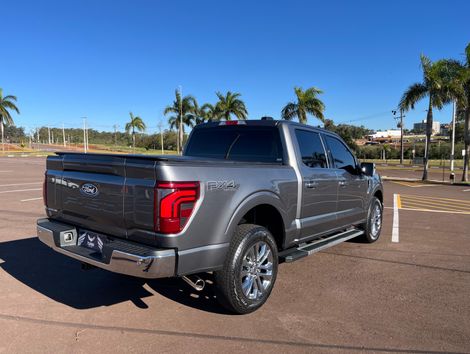 Ford F-150 Lariat 4x4 5.0 V8