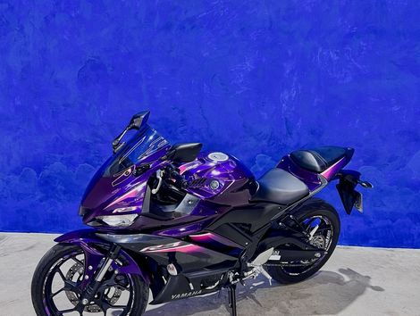 YAMAHA YZF R-3 321/ABS