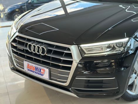 Audi Q5 Black 2.0 TFSI Quattro S tronic