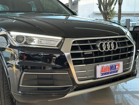 Audi Q5 Black 2.0 TFSI Quattro S tronic