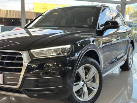 Audi Q5 Black 2.0 TFSI Quattro S tronic