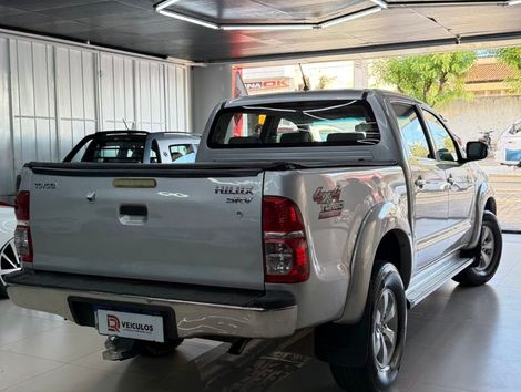 Toyota Hilux CD SRV D4-D 4x4 3.0 TDI Diesel Aut