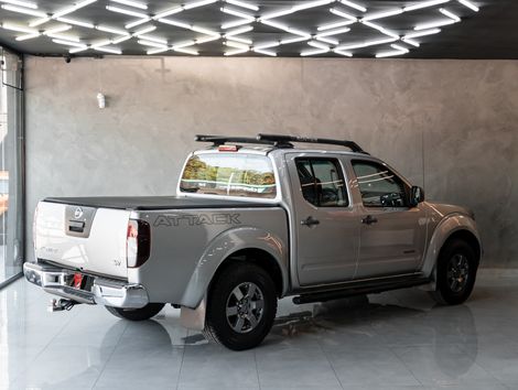 Nissan Frontier SV AT. CD 4x4 2.5 TB Dies. Aut.