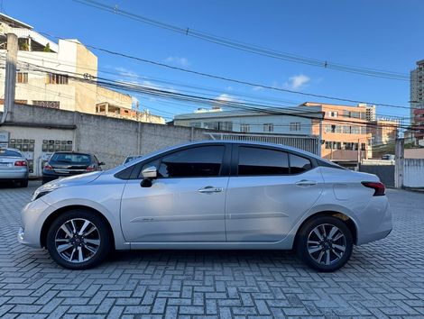 Nissan VERSA Advance 1.6 16V Flex Aut.