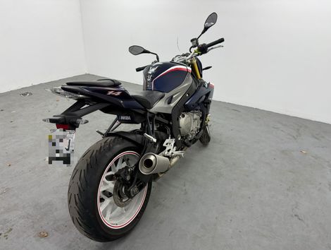 BMW S1000 RR HP4 Competition