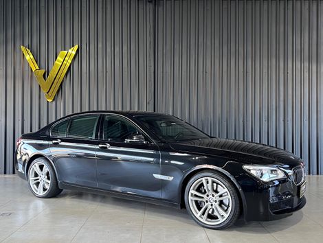 BMW 750i M Sport Sedan 4.4 V8 450cv Aut.