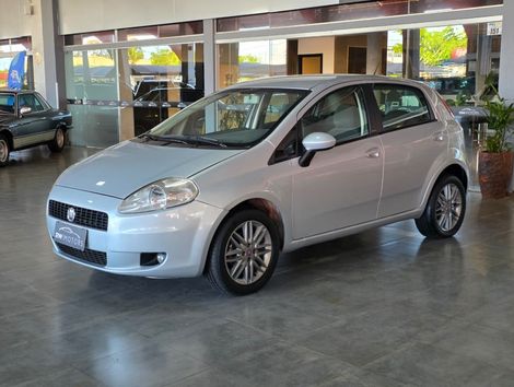 Fiat Punto ESSENCE Dualogic 1.8 Flex 16V 5p