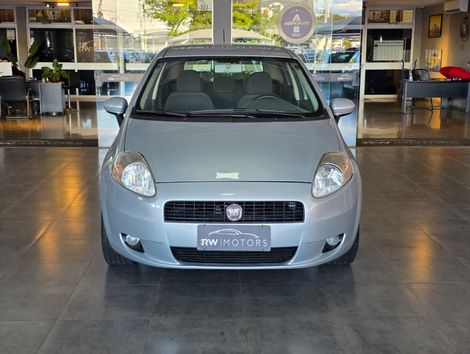 Fiat Punto ESSENCE Dualogic 1.8 Flex 16V 5p