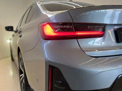BMW 330e M Sport 2.0 Turbo Aut. (Híbrido)