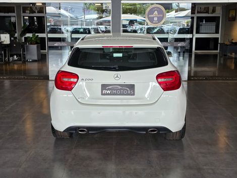 Mercedes Classe A 200 1.6 TB 16V Style 156cv Aut.