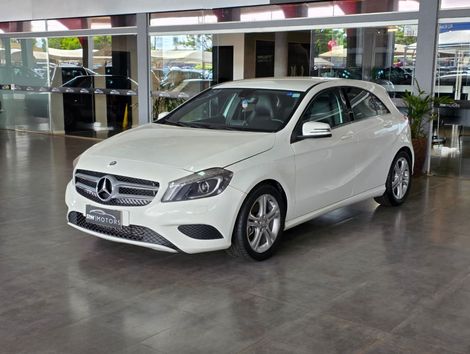 Mercedes Classe A 200 1.6 TB 16V Style 156cv Aut.