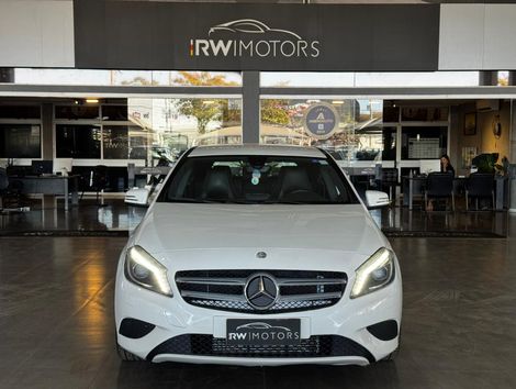 Mercedes Classe A 200 1.6 TB 16V Style 156cv Aut.