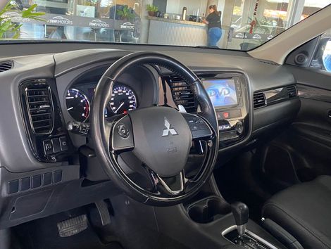 Mitsubishi OUTLANDER 2.0 16V 160cv Aut.