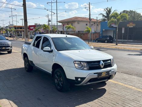 Renault OROCH Intense 1.6 Flex 16V Mec.