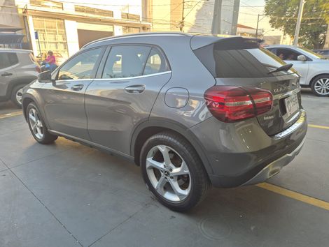 Mercedes GLA 200 Advance 1.6/1.6 TB 16V Flex Aut.