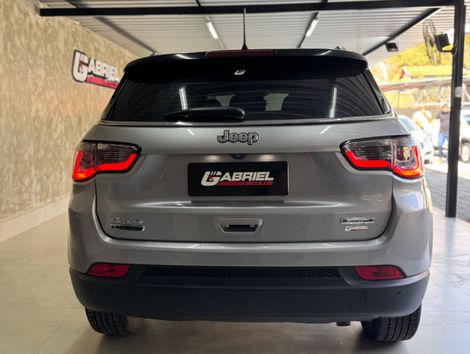 Jeep COMPASS LONGITUDE 2.0 4x4 Dies. 16V Aut.