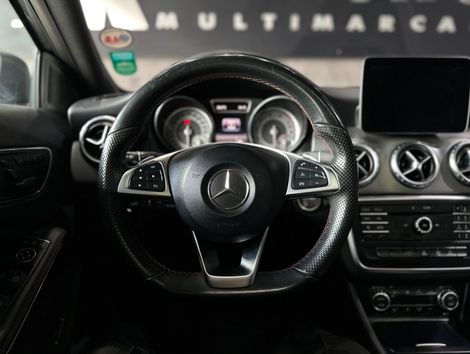 Mercedes GLA 250 Sport 2.0 TB 16V 4x2  211cv Aut.