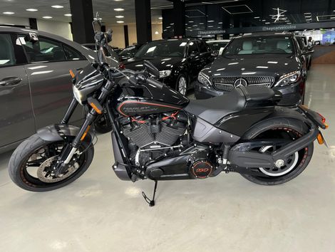 Harley SOFTAIL FXDR