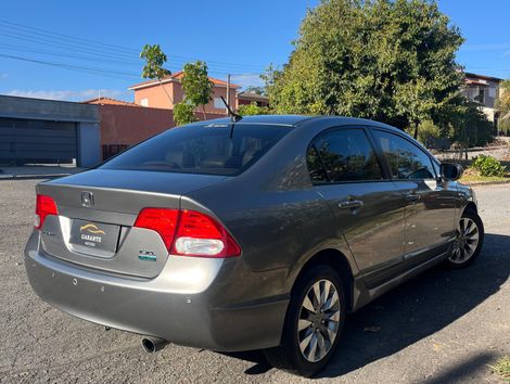 Honda Civic Sedan LXS 1.8/1.8 Flex 16V Aut. 4p