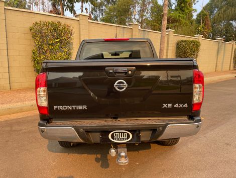 Nissan Frontier XE CD 4x4 2.3 Bi-TB Diesel Aut.