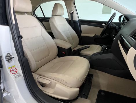 VolksWagen JETTA Comfortline 2.0 T.Flex 8V 4p Tipt.