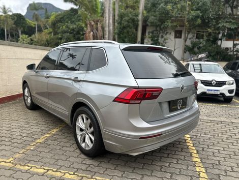 VolksWagen TIGUAN Allspac Comf 250 TSI 1.4 Flex
