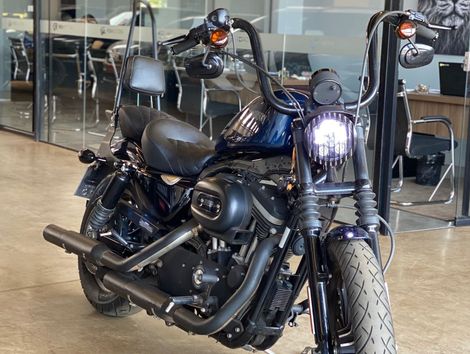 Harley XL 883N IRON