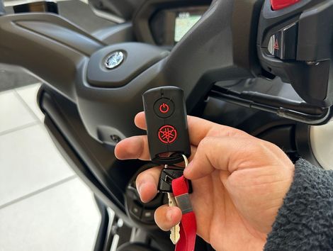 YAMAHA XMAX 250 ABS
