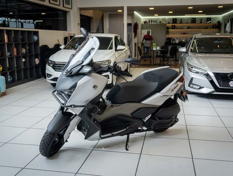 YAMAHA XMAX 250 CONNECTED 