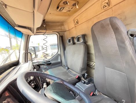 VOLVO VM 310 6x4 2p (diesel)