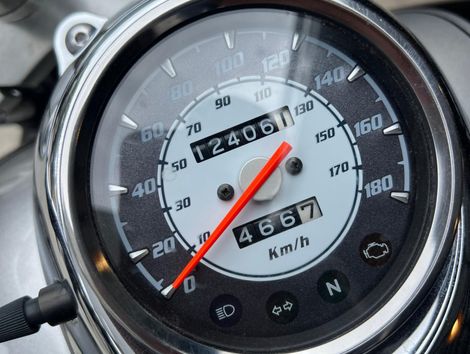 YAMAHA XVS 650 DRAG STAR