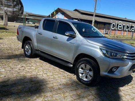Toyota Hilux CD SR 4x4 2.8 TDI Diesel Aut.