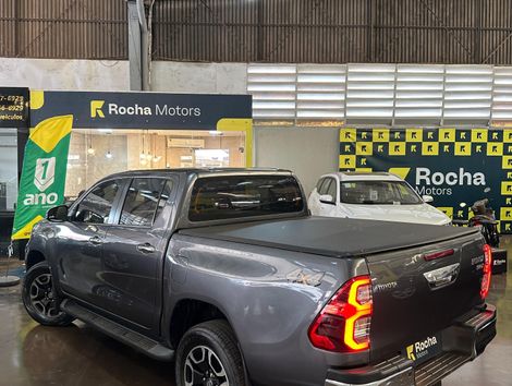 Toyota Hilux SW4 SRX 4x4 2.8 TDI 16V Dies. Aut.