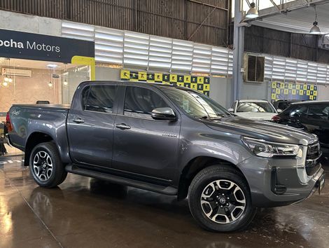 Toyota Hilux SW4 SRX 4x4 2.8 TDI 16V Dies. Aut.