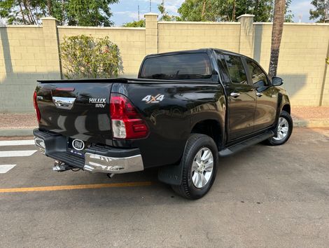 Toyota Hilux CD SRV 4x4 2.8 TDI Diesel Aut.