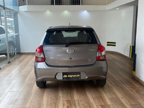 Toyota ETIOS X Plus 1.5 Flex 16V 5p Aut.