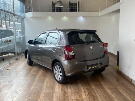 Toyota ETIOS X Plus 1.5 Flex 16V 5p Aut.