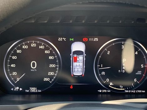 Volvo XC 90 D-5 MOMENTUM 2.0 235cv Diesel 5p