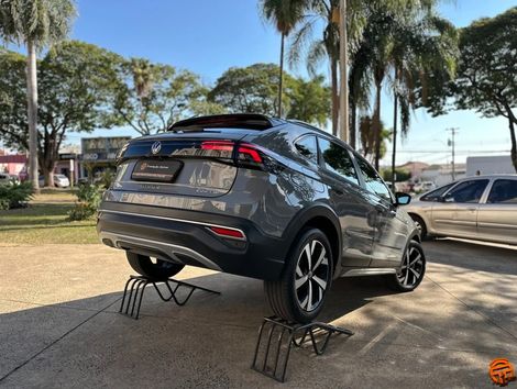 VOLKSWAGEN 1.0 200 TSI TOTAL FLEX HIGHLINE AUTOMÁTICO