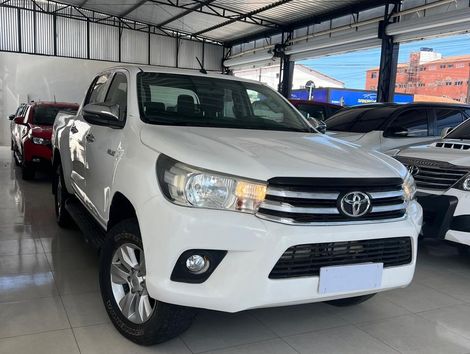 Toyota Hilux CD 4x4 2.8 Diesel Mec.