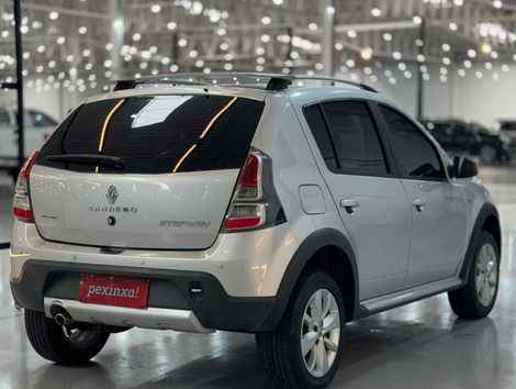 Renault SANDERO STEPWAY Hi-Flex 1.6 16V 5p Aut.