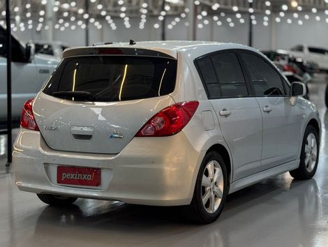 Nissan TIIDA SL 1.8/1.8 Flex 16V Aut.