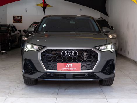 Audi Q3 SPB Perf. Black 2.0 TFSI Tipt. Quat.