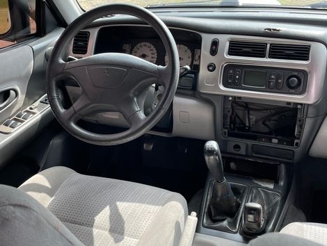 Mitsubishi Pajero Sport HPE 2.5 4x4 Diesel Mec.