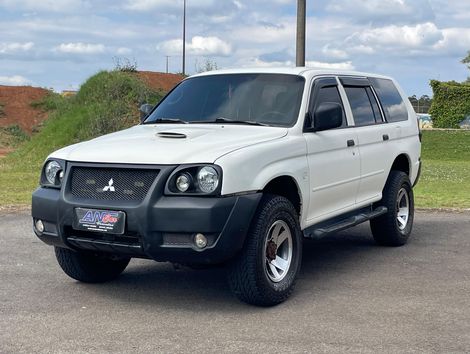 Mitsubishi Pajero Sport HPE 2.5 4x4 Diesel Mec.